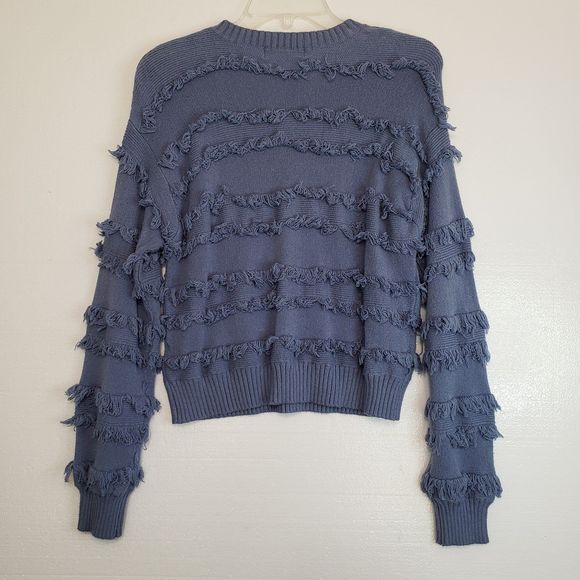 Women's MOD on Trend Crew Neck Sweater with Decoration Fringe, Size Large - Picture 10 of 10
